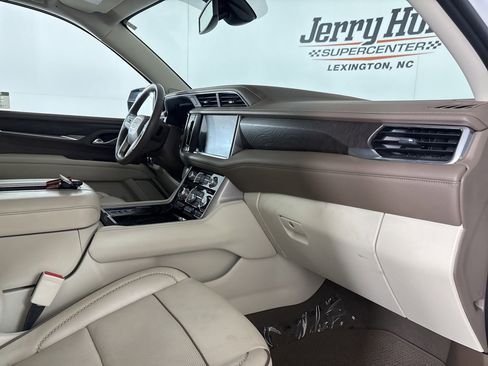 Used 2021 GMC Yukon XL Denali image 34