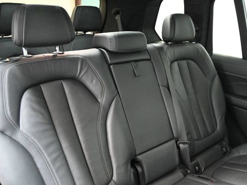 Used 2021 BMW X7 M50i w/ Cold Weather Package AWD/4WD image 46