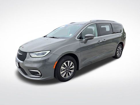 Used 2021 Chrysler Pacifica Touring-L FWD image 8