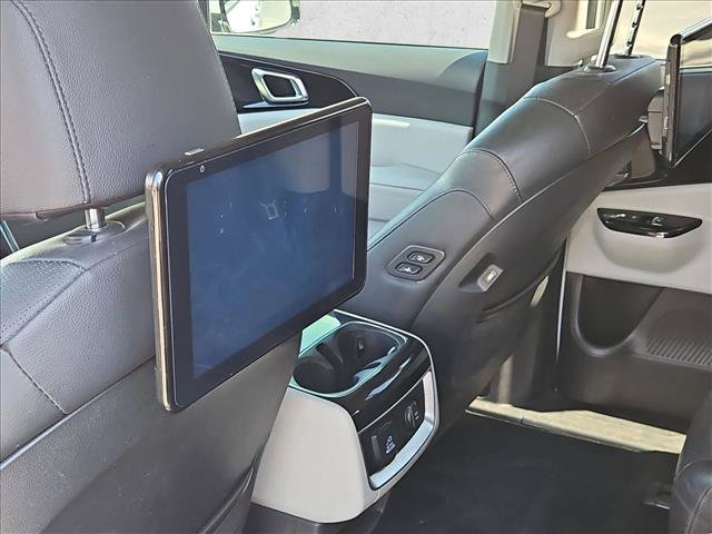 Used 2022 Kia Carnival SX Prestige FWD image 27