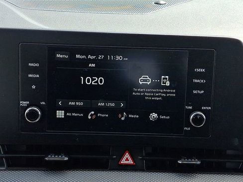 Used 2024 Kia Sportage LX AWD/4WD image 16