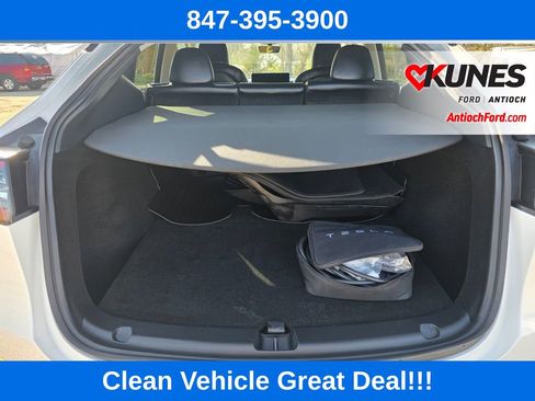Used 2024 Tesla Model Y Long Range AWD/4WD image 25