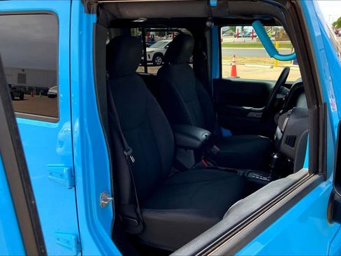 Used 2018 Jeep Wrangler Unlimited Sport S image 9