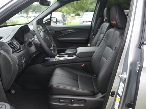 New 2025 Honda Ridgeline TrailSport+ image 3