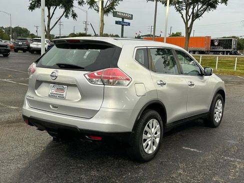 Used 2015 Nissan Rogue S FWD image 4