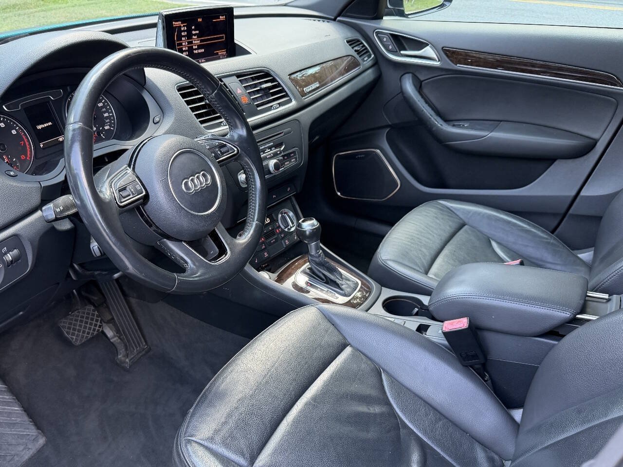 Used 2015 Audi Q3 2.0T Prestige w/ Prestige Package AWD/4WD image 11