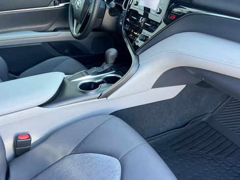 Used 2024 Toyota Camry LE w/ Convenience Package image 15