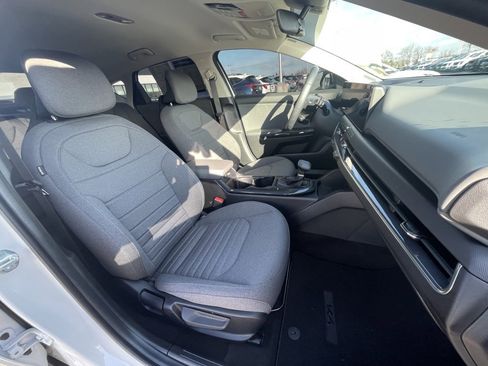 Certified 2025 Kia K4 EX image 28