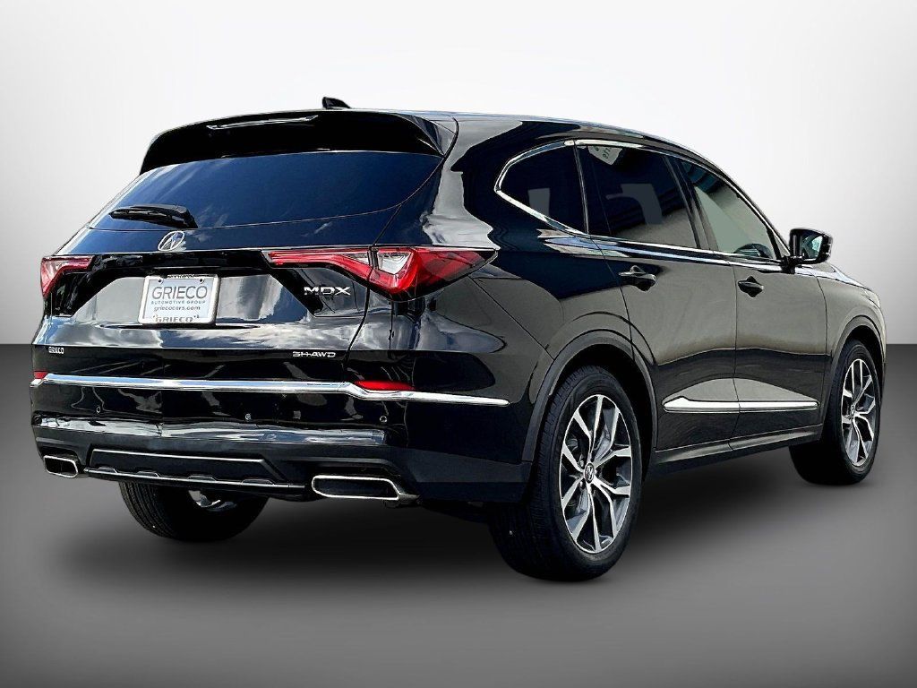 Used 2023 Acura MDX w/ Technology Package AWD/4WD image 7