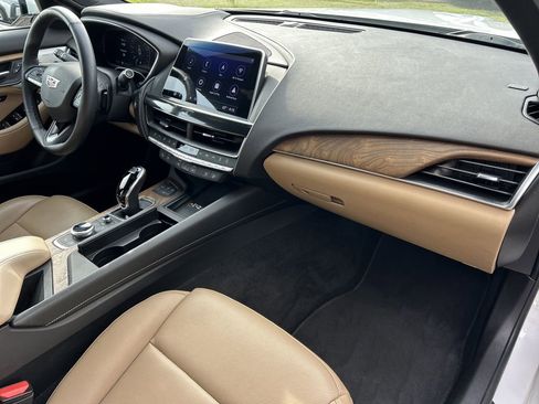 Certified 2022 Cadillac CT5 Premium Luxury image 11