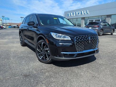 Used 2024 Lincoln Corsair Reserve w/ Equipment Group 201A image 2