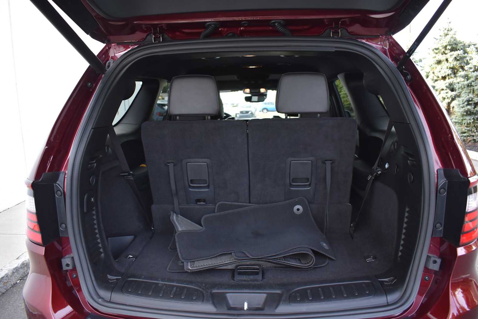 Used 2025 Dodge Durango R/T w/ Blacktop Package AWD/4WD image 8
