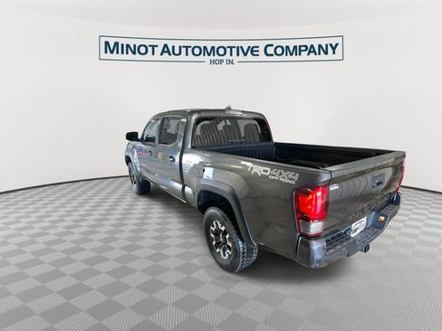 Used 2019 Toyota Tacoma TRD Off-Road AWD/4WD image 6