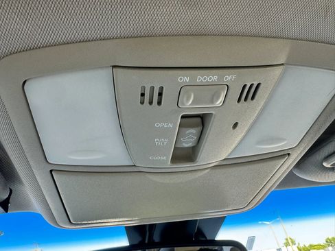 Used 2014 Nissan Murano SL w/ Navigation Package AWD/4WD image 33
