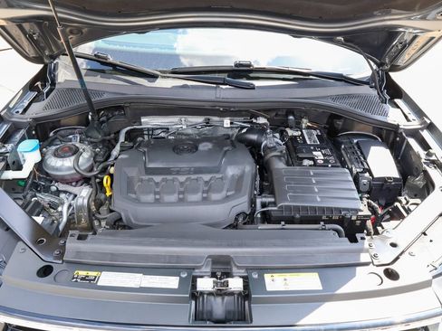 Used 2022 Volkswagen Tiguan SE R-Line AWD/4WD image 31