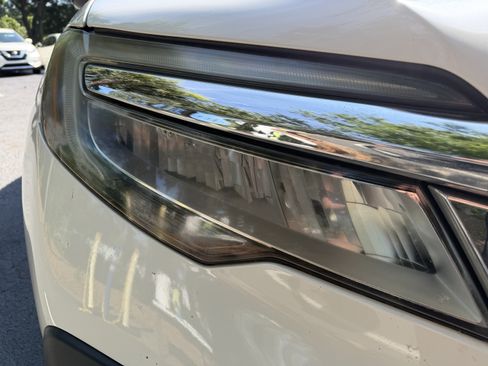 Used 2019 Honda Pilot Touring image 12