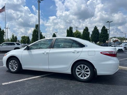 Used 2016 Toyota Camry LE FWD image 6
