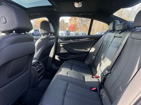 Used 2018 BMW 530i xDrive image 22