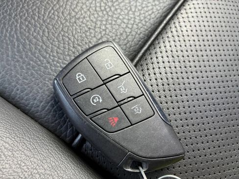 Used 2023 GMC Yukon Denali AWD/4WD image 18
