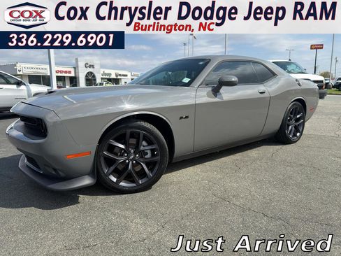 Used 2023 Dodge Challenger R/T w/ Blacktop Package image 1