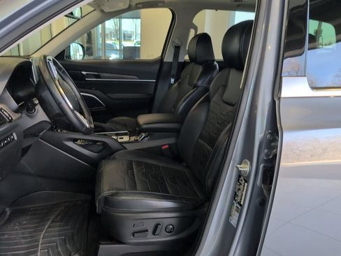 Used 2022 Kia Telluride SX w/ SX Prestige Package image 12