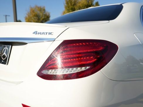 Certified 2019 Mercedes-Benz E 300 4MATIC image 15