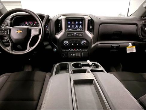 Used 2025 Chevrolet Silverado 2500 Custom w/ Custom Convenience Package AWD/4WD image 19