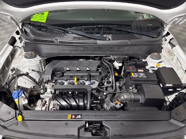 Used 2024 Hyundai Venue SEL FWD image 40