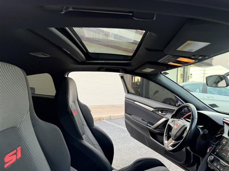Used 2018 Honda Civic Si image 14