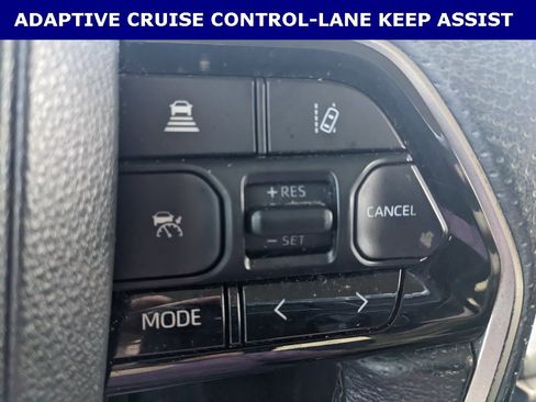 Used 2022 Toyota Tundra Limited image 15