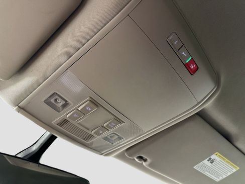 Used 2021 Volkswagen Atlas S image 16