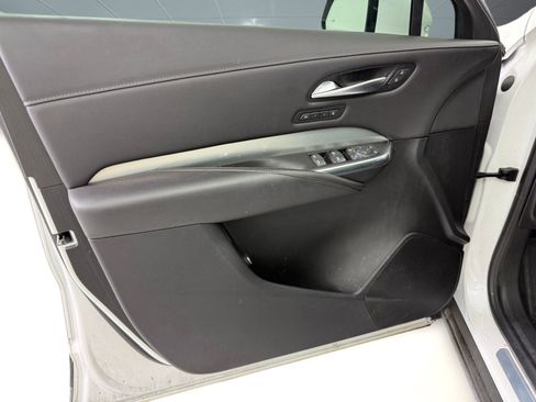 Used 2023 Cadillac XT4 Premium Luxury image 26