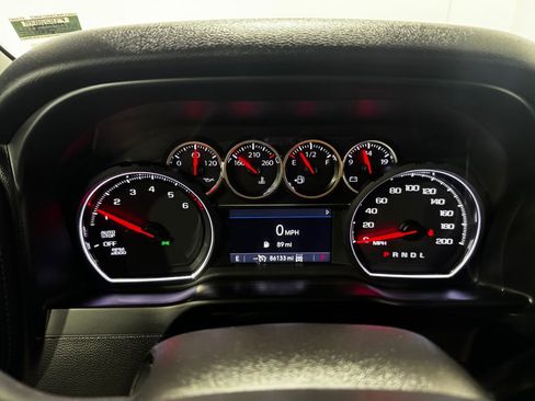 Used 2020 Chevrolet Silverado 1500 LT Trail Boss w/ Convenience Package AWD/4WD image 7