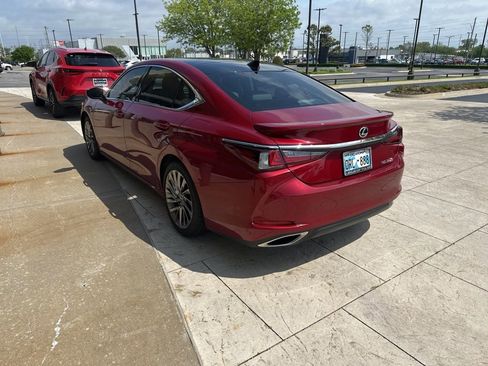 Certified 2025 Lexus ES 350 Ultra Luxury w/ Accessory Package (Z2) FWD image 3