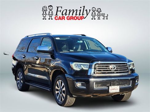 Used 2020 Toyota Sequoia Limited image 2