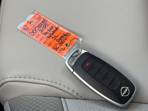 New 2025 Nissan Pathfinder SL image 38