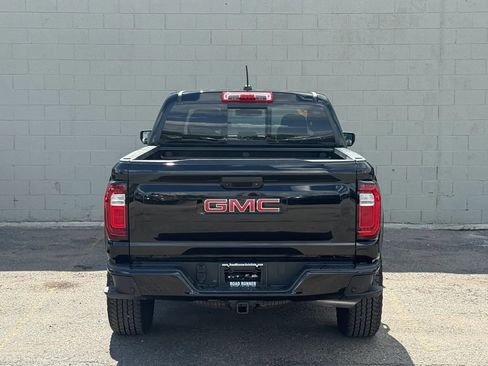 Used 2024 GMC Canyon AT4 w/ Canyon Safety Plus Package AWD/4WD image 9