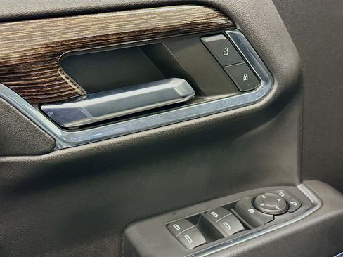 Used 2024 GMC Sierra 1500 Elevation image 15