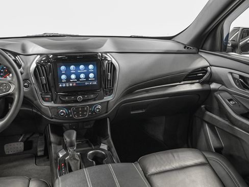 Used 2023 Chevrolet Traverse LT AWD/4WD image 27
