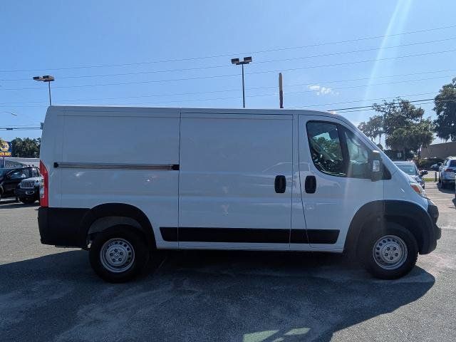 Used 2025 RAM ProMaster 2500 w/ Convenience Group FWD image 3