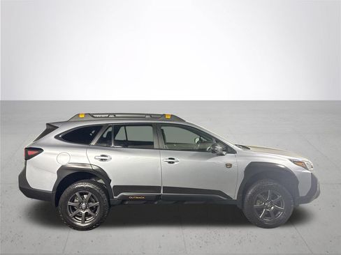 Used 2022 Subaru Outback Wilderness AWD/4WD image 5