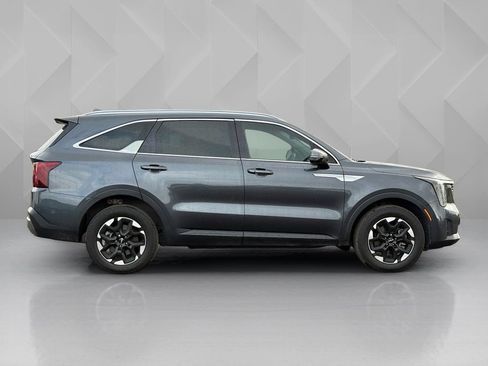 Certified 2024 Kia Sorento S AWD/4WD image 4