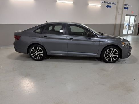 Certified 2022 Volkswagen Jetta Sport FWD image 10