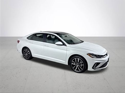 New 2026 Volkswagen Jetta SE image 4