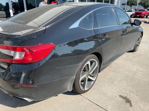Used 2021 Honda Accord Sport Special Edition image 5