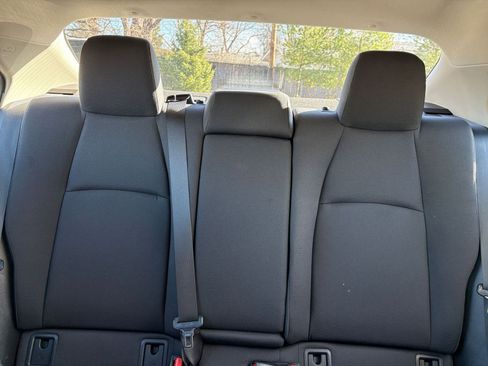 Used 2025 Toyota Corolla LE image 36