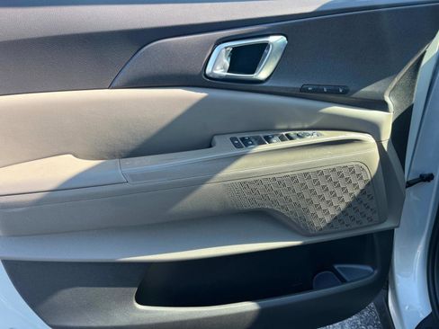 New 2026 Kia Carnival EX FWD image 38