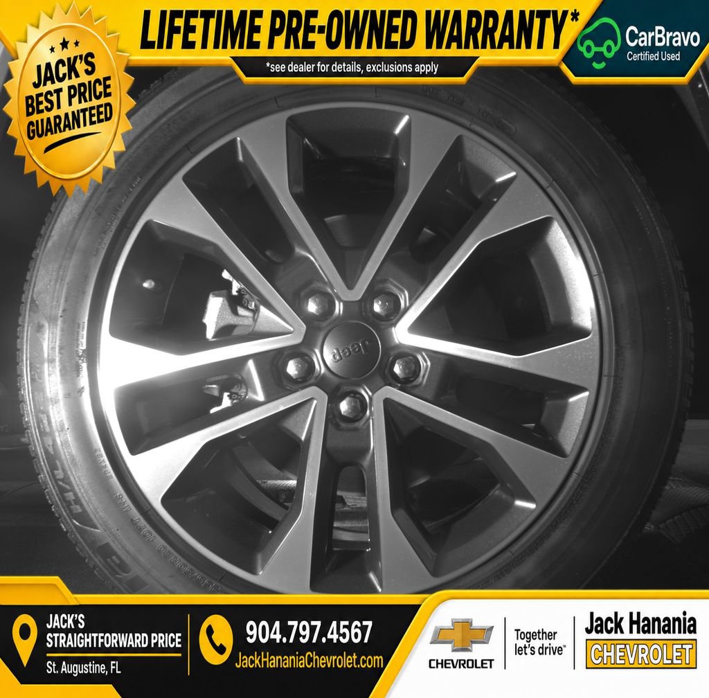 Used 2023 Jeep Grand Cherokee L Overland RWD image 24