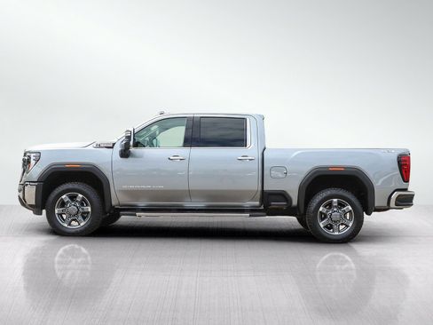 Used 2025 GMC Sierra 3500 SLT w/ SLT Premium Package AWD/4WD image 2