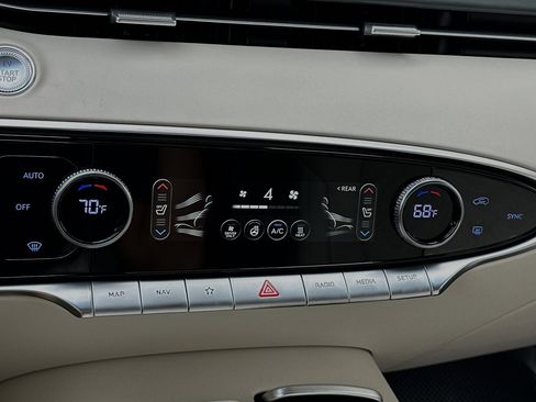 New 2024 Genesis Electrified GV70 Prestige w/ Prestige Package image 24